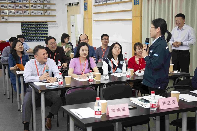 茄子视频在线免费观看員工代表向盛和塾分享學習感悟